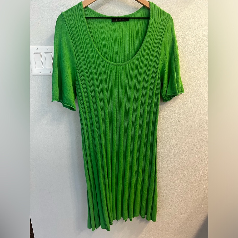 BIANA Stephanie Wave Rib Knit Short Sleeved Swing Dress; Bright Green size L - Picture 7 of 9